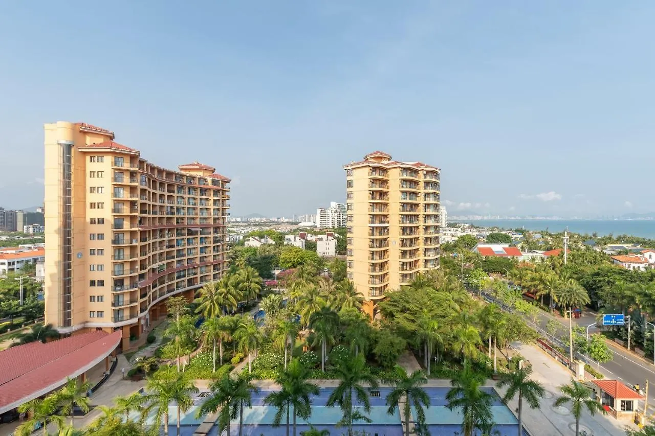 Gold Boutique Holiday Hotel Sanyabay（Free Cooking &Airport Transfer，100 Meters Away From The Beach） 3*, Sanya